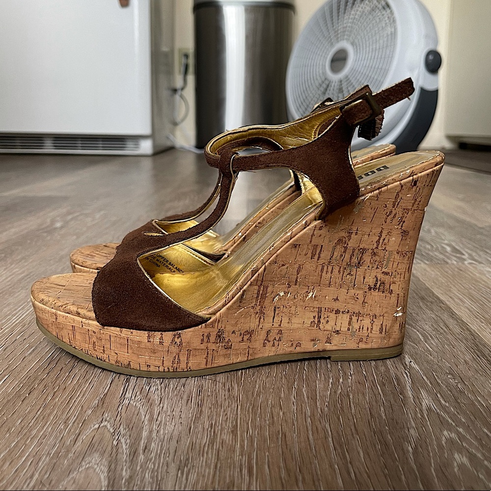 Bongo Genuine Leather T-Strap Cork Wedges
